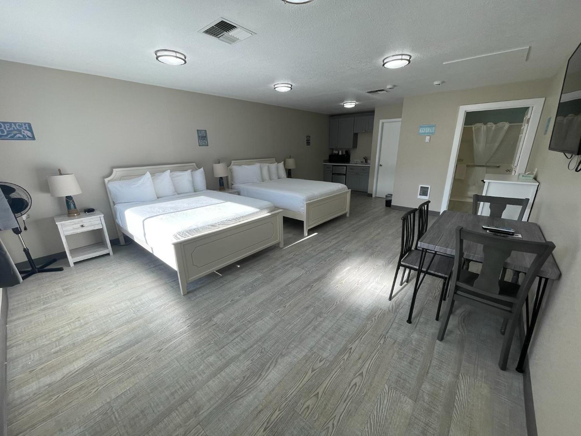 לונג ביץ' Coastal Inn And Suites מראה חיצוני תמונה