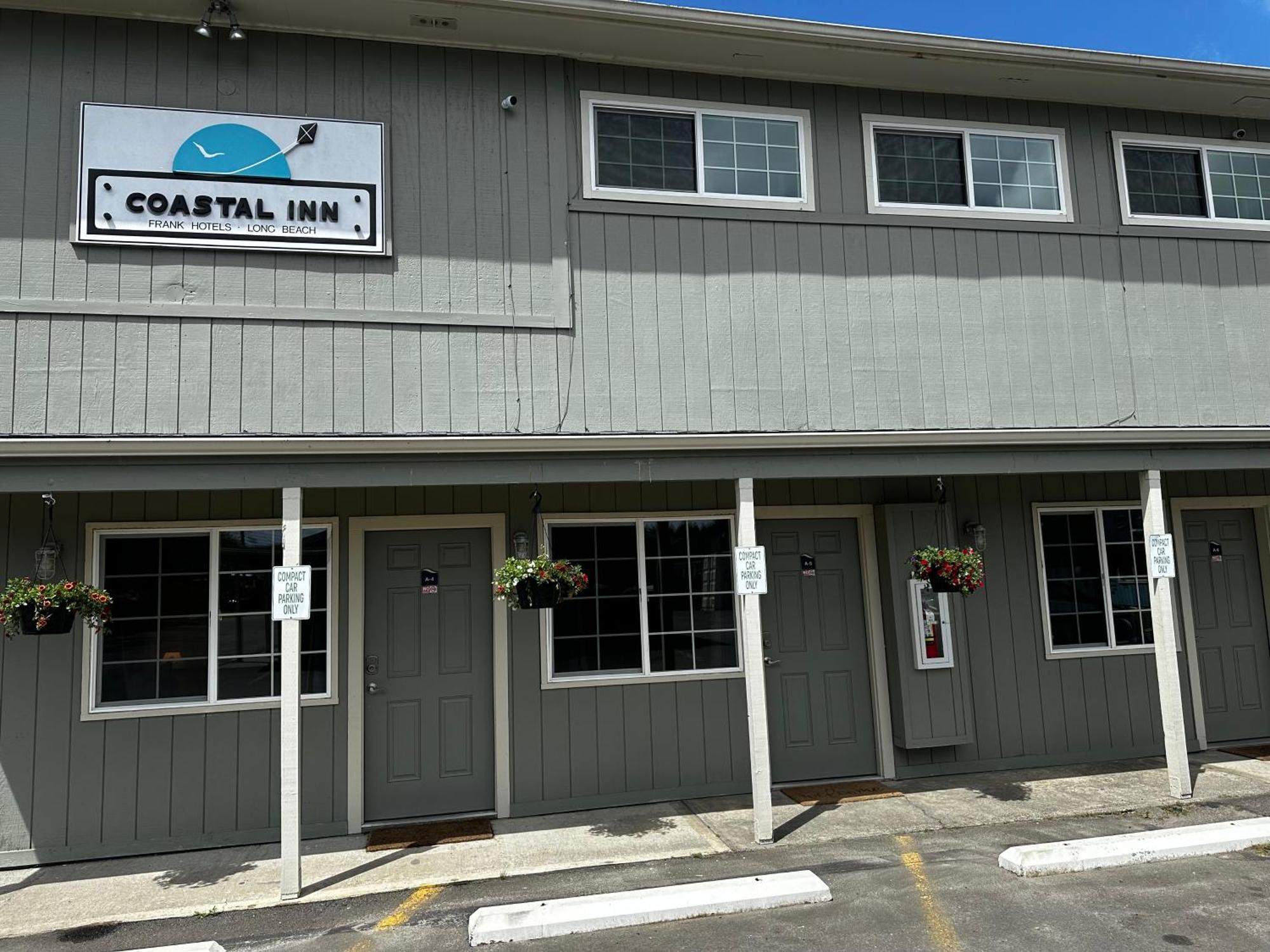 לונג ביץ' Coastal Inn And Suites מראה חיצוני תמונה