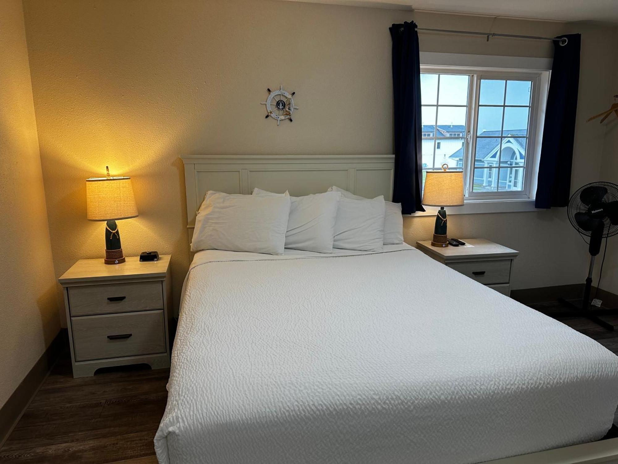 לונג ביץ' Coastal Inn And Suites מראה חיצוני תמונה