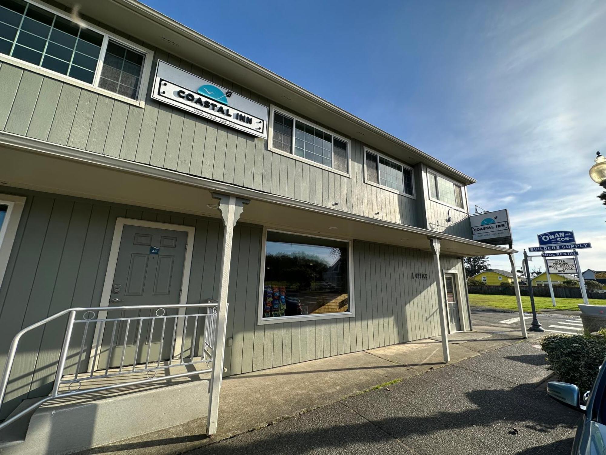לונג ביץ' Coastal Inn And Suites מראה חיצוני תמונה